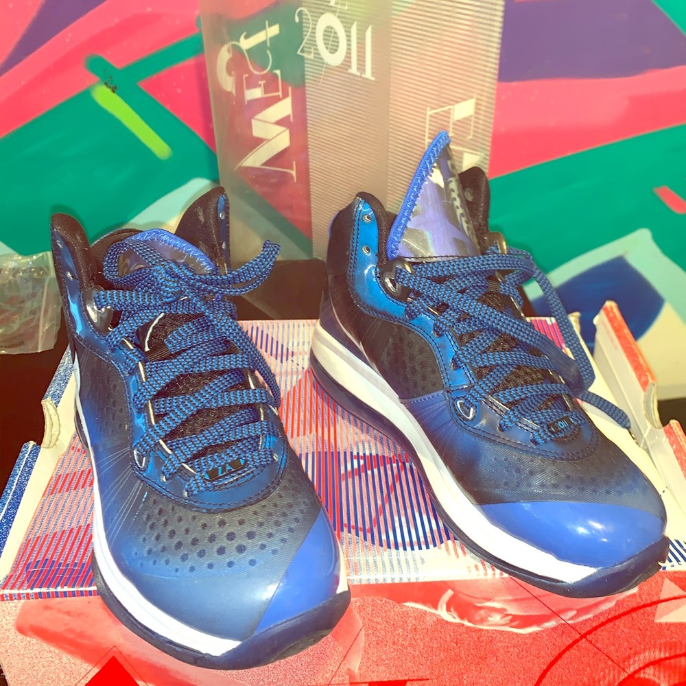 Nike lebron 8 V/2 grade school